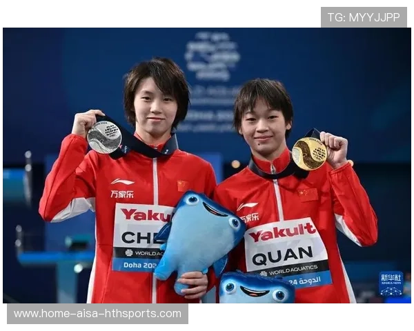 跳水完美同步获得高分，双人夺金