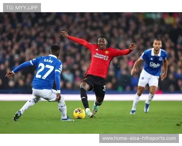 曼联开启转会新篇章，梅努与B费转会流言四起